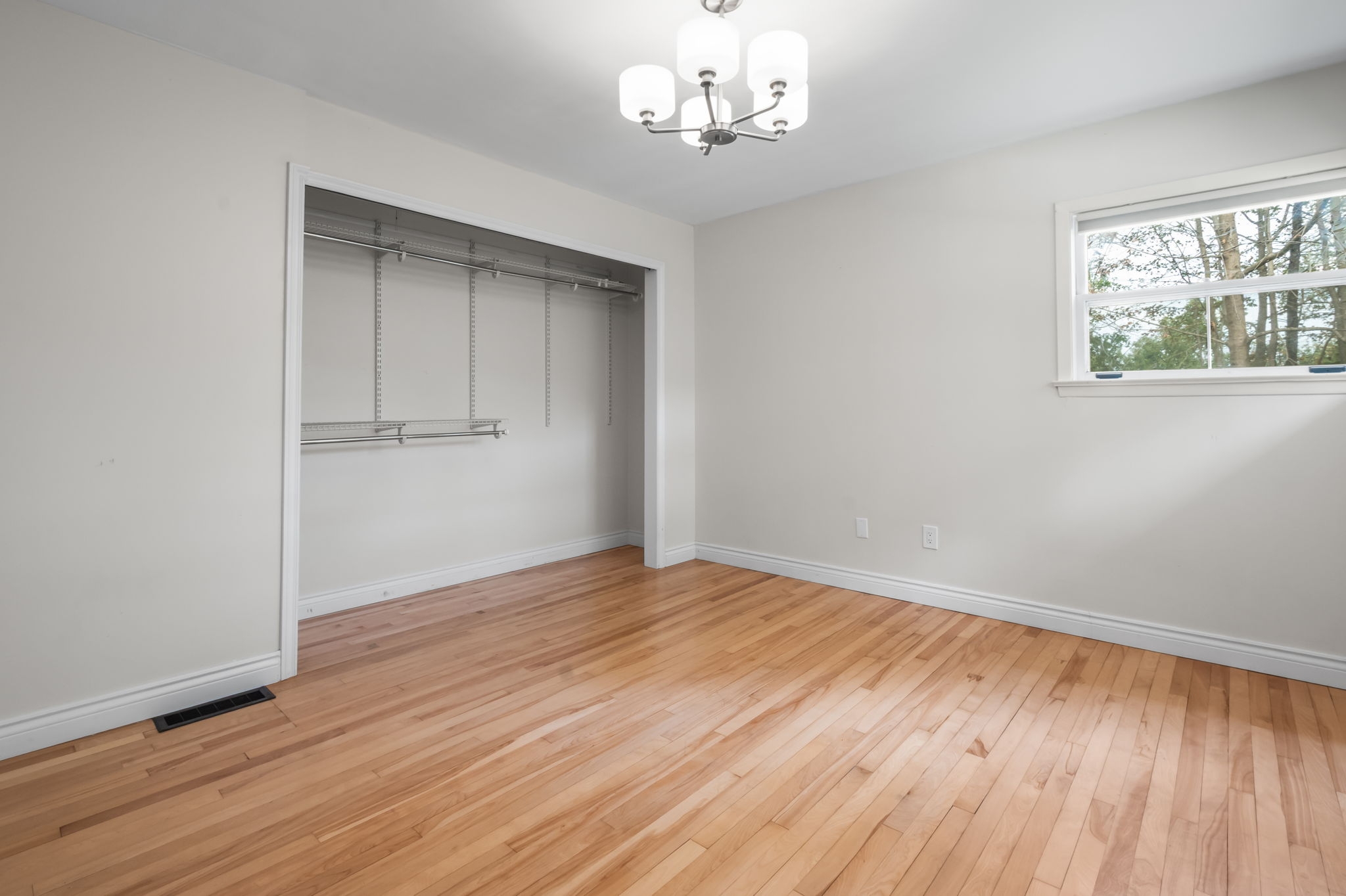 28-web-or-mls-20-fielding-ave