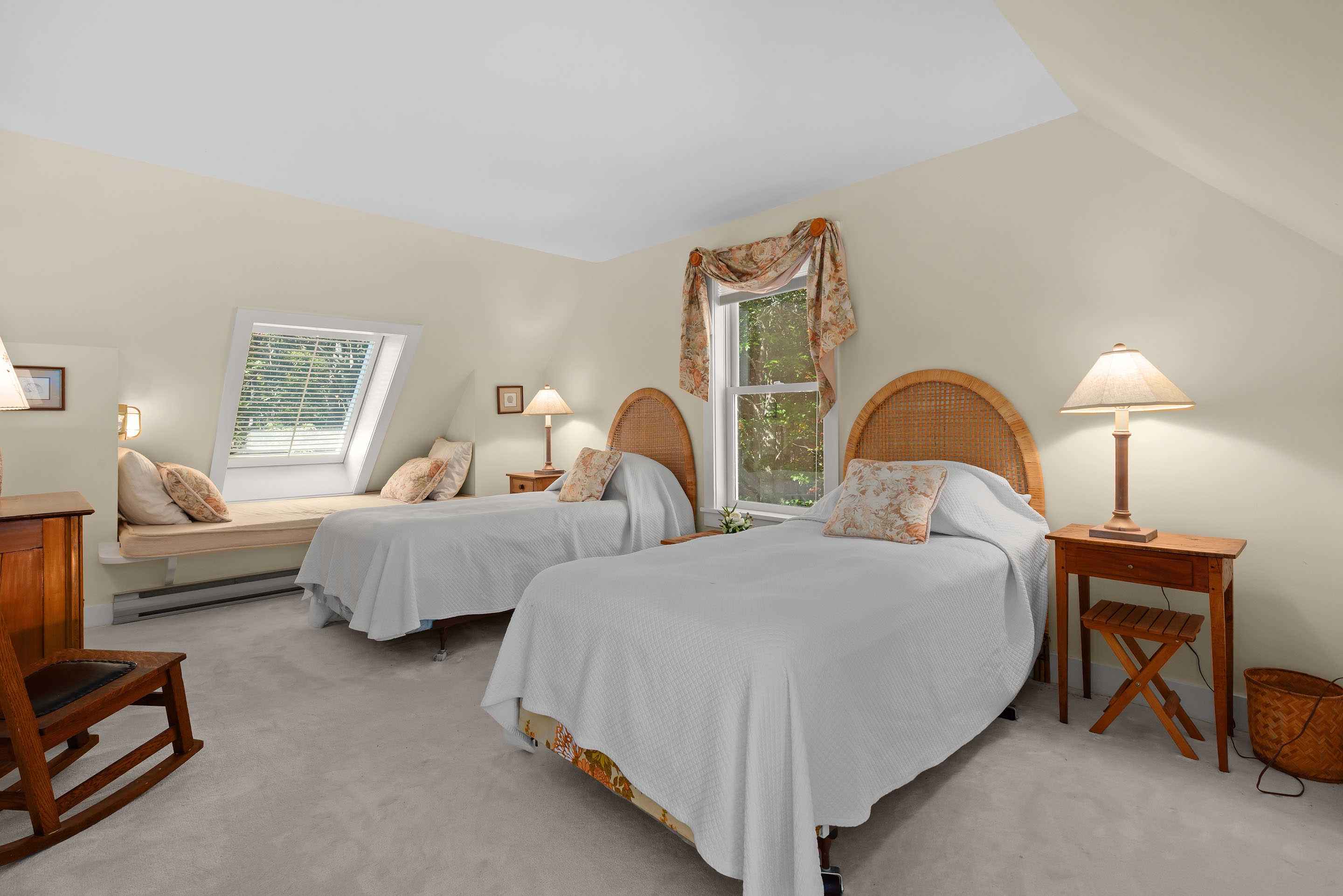 169 swallow point rd 43