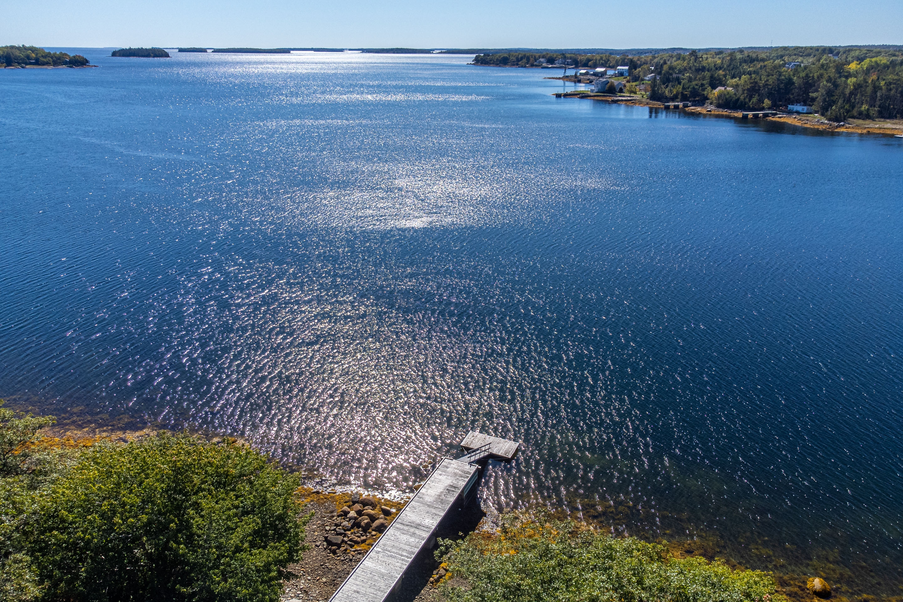 169 swallow point rd 52