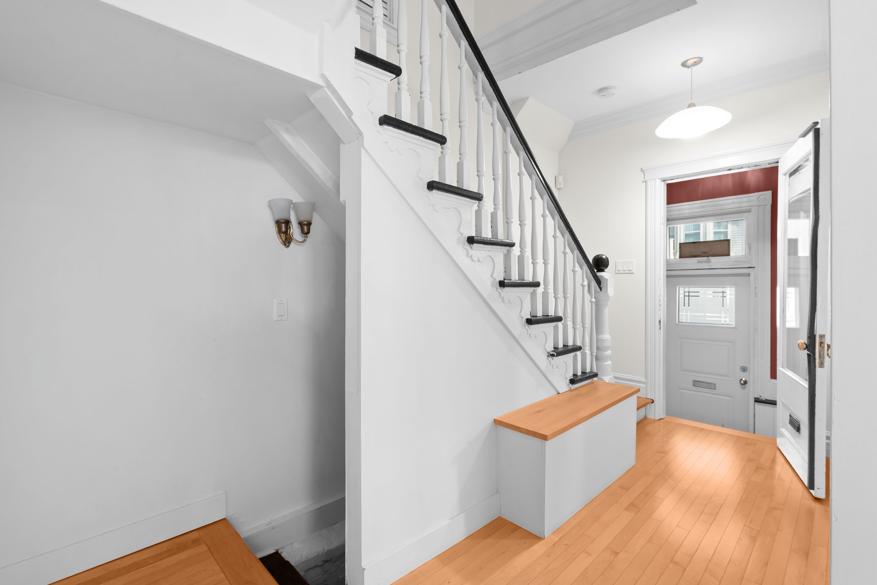 1544 henry st 05