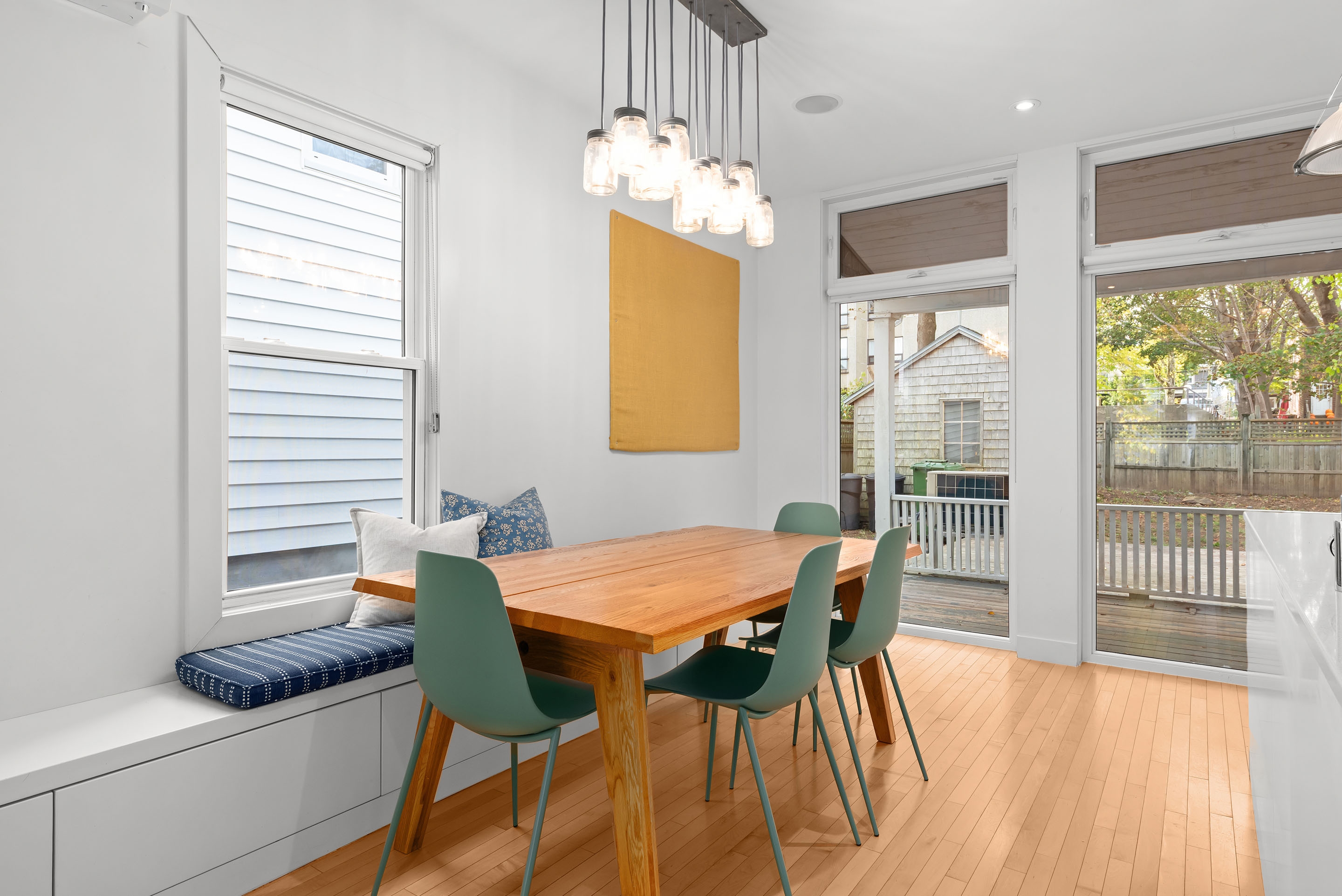 1544 henry st 11