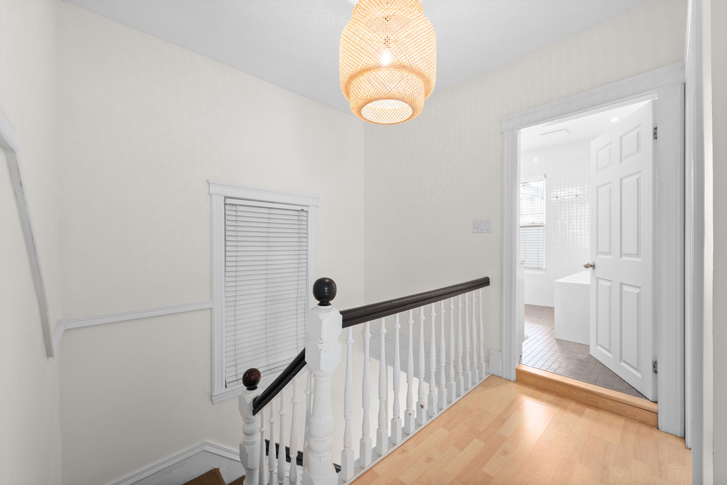 1544 henry st 14