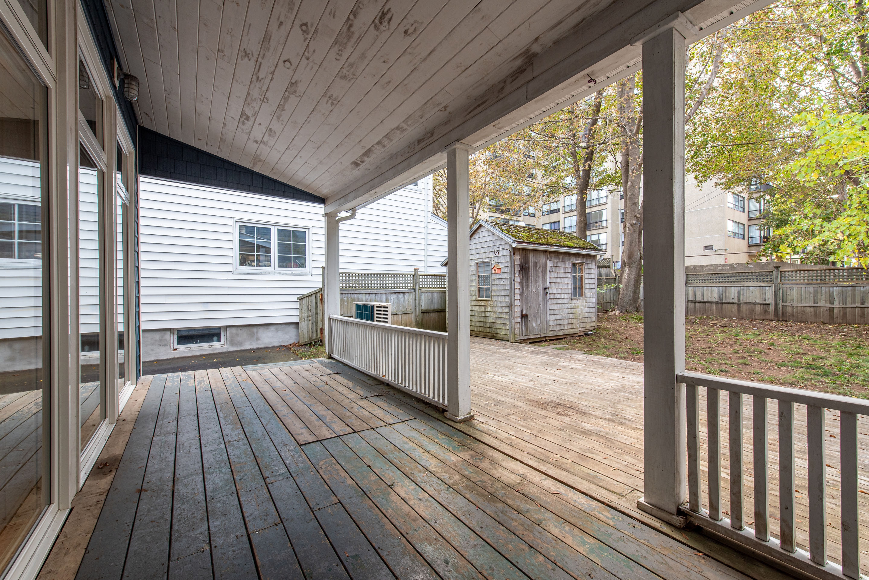 1544 henry st 25
