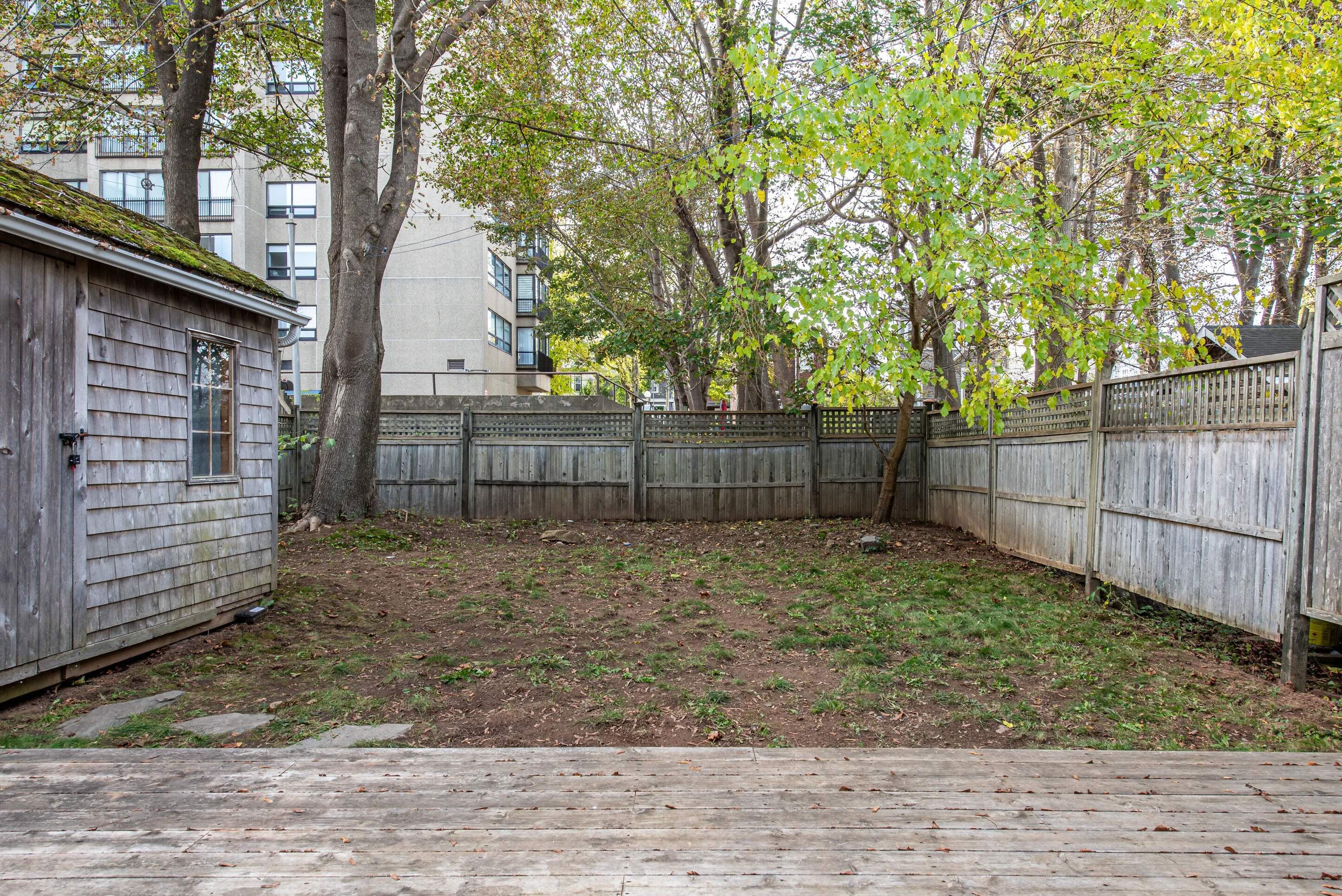 1544 henry st 29